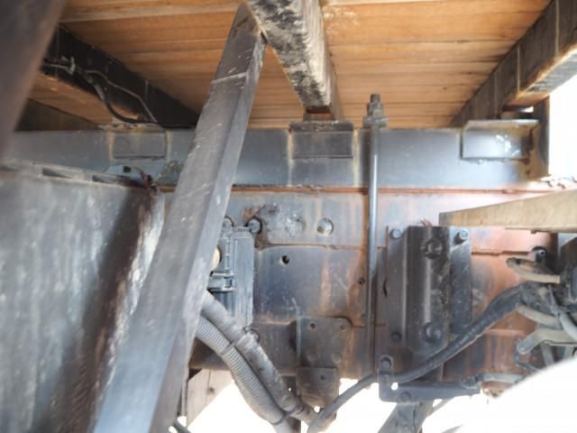 NISSAN DIESEL QUON 2012 Image 31