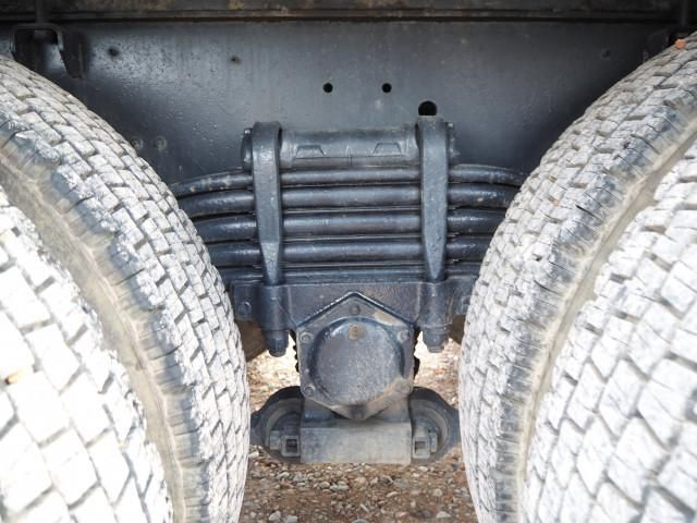 NISSAN DIESEL QUON 2012 Image 31