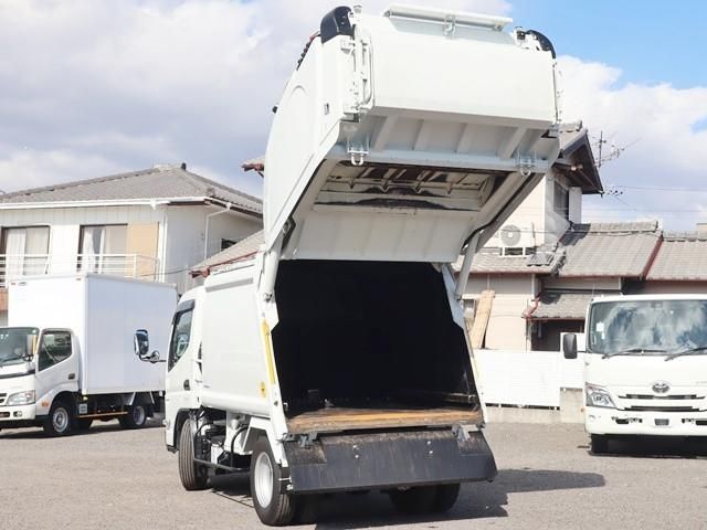 MITSUBISHI CANTER 2025 Image 31