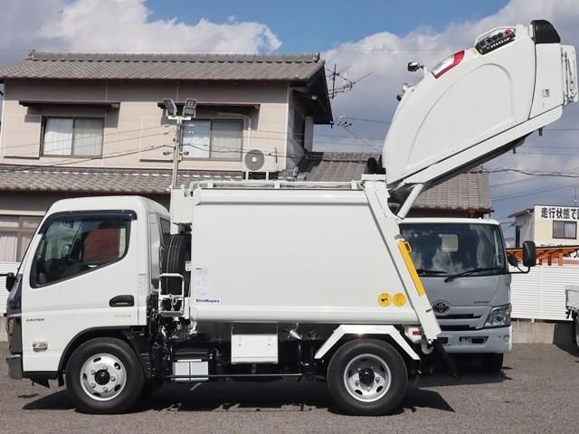 MITSUBISHI CANTER 2025 Image 31