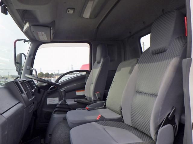 ISUZU FORWARD 2018 Image 31