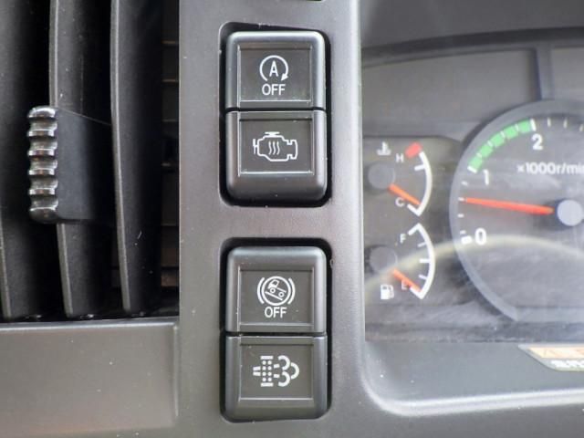 ISUZU FORWARD 2018 Image 31