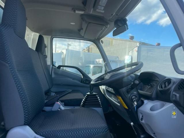 HINO DUTRO 2025 Image 31