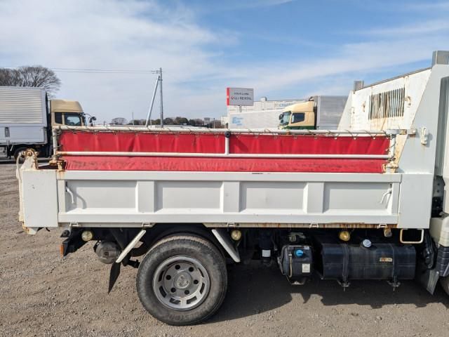 MITSUBISHI CANTER 2019 Image 31