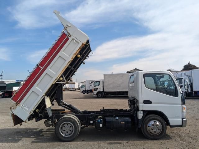 MITSUBISHI CANTER 2019 Image 31