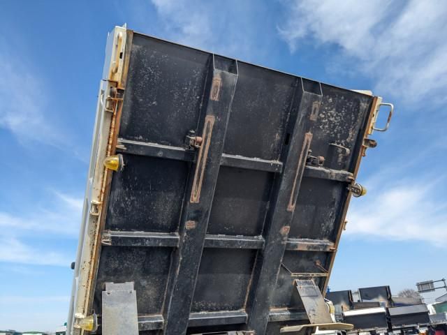 MITSUBISHI CANTER 2019 Image 31