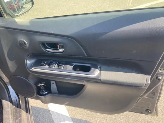 TOYOTA AQUA 2013 Image 31