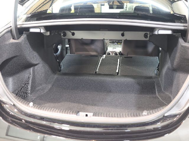 MERCEDES BENZ C CLAS 2019 Image 31