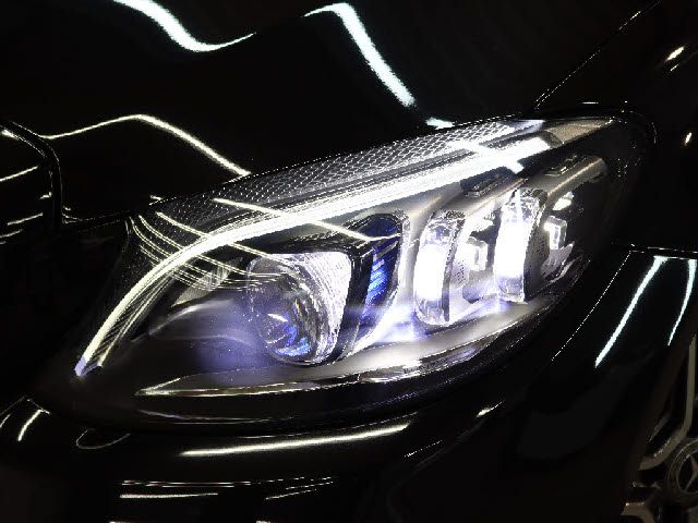 MERCEDES BENZ C CLAS 2019 Image 31