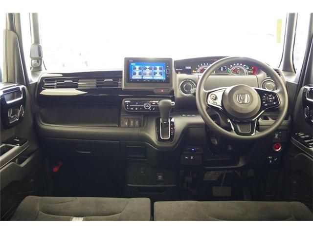 HONDA N BOX CUSTOM 2022 Image 31