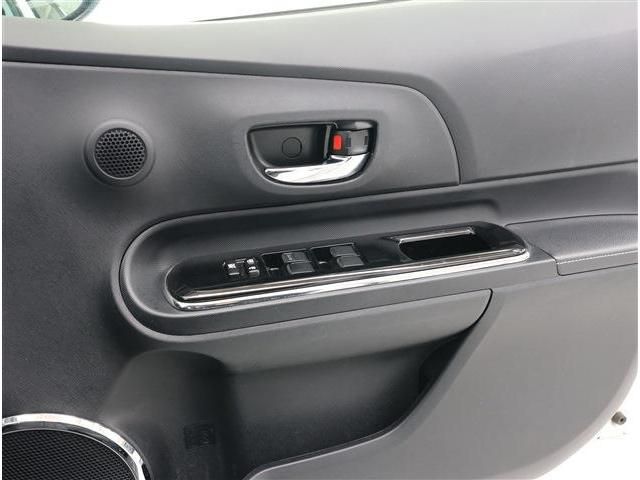 TOYOTA AQUA 2015 Image 31