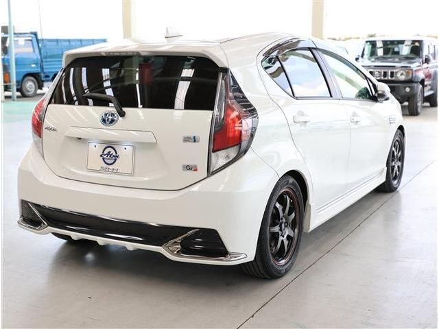 TOYOTA AQUA 2015 Image 31