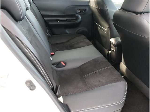 TOYOTA AQUA 2015 Image 31