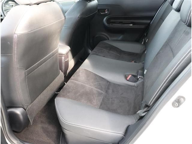 TOYOTA AQUA 2015 Image 31