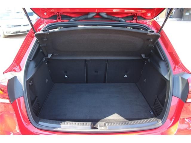 MERCEDES BENZ A CLAS 2018 Image 31