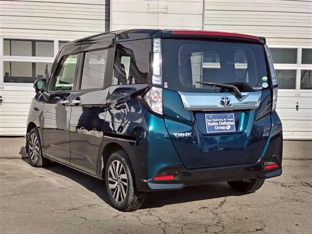 TOYOTA TANK 4WD 2017 Image 31