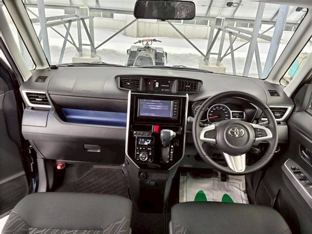 TOYOTA TANK 4WD 2017 Image 31