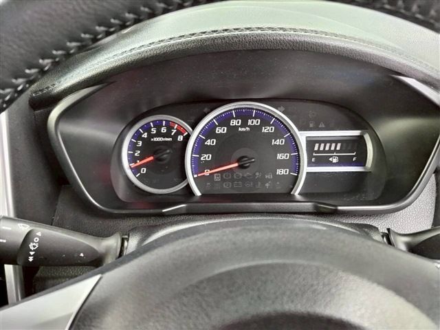 TOYOTA TANK 4WD 2017 Image 31