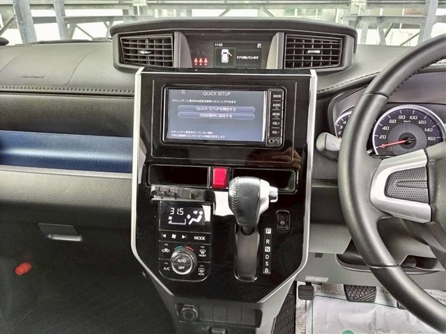 TOYOTA TANK 4WD 2017 Image 31