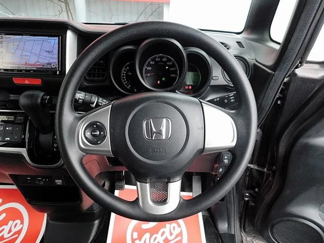 HONDA N BOX 2017 Image 31