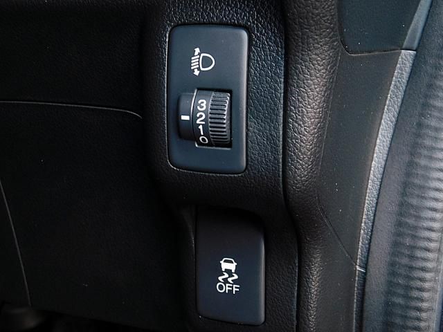 HONDA N BOX 2017 Image 31