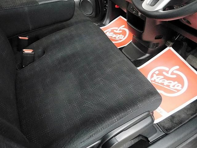 HONDA N BOX 2017 Image 31