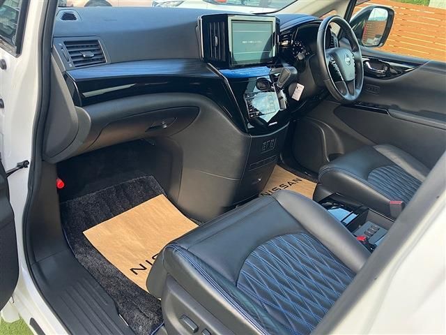 NISSAN ELGRAND  4WD 2020 Image 31