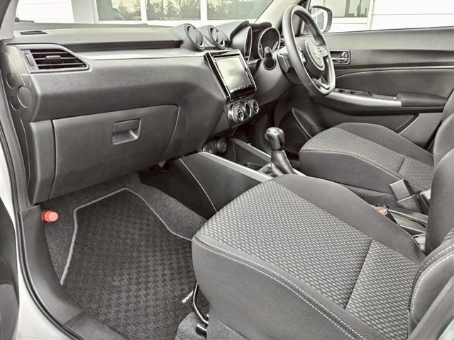 SUZUKI SWIFT 4WD 2017 Image 31