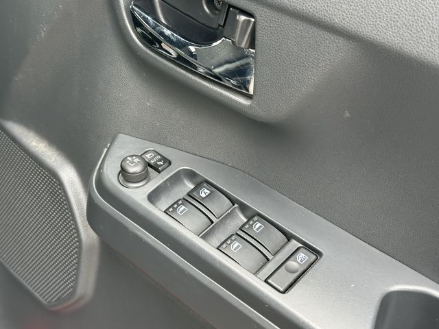 DAIHATSU WAKE 2017 Image 31