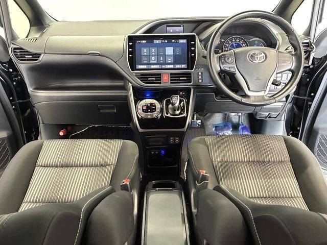 TOYOTA VOXY HYBRID 2019 Image 31