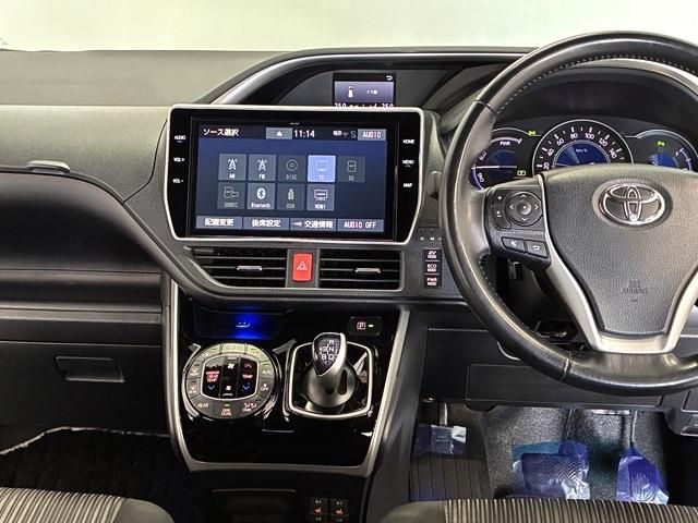 TOYOTA VOXY HYBRID 2019 Image 31