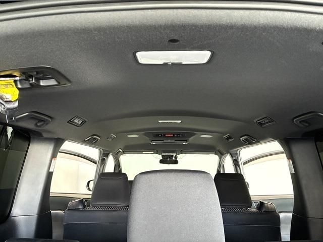 TOYOTA VOXY HYBRID 2019 Image 31