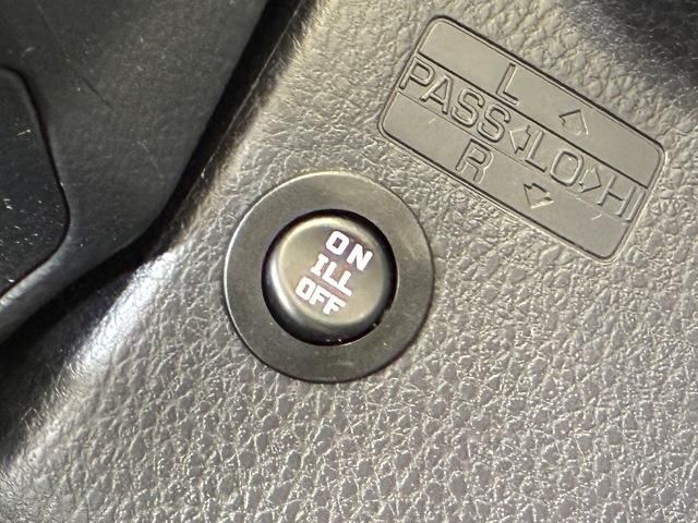 TOYOTA VOXY HYBRID 2019 Image 31