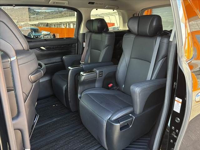 TOYOTA ALPHARD 2019 Image 31