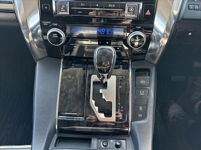 TOYOTA ALPHARD 2019 Image 31