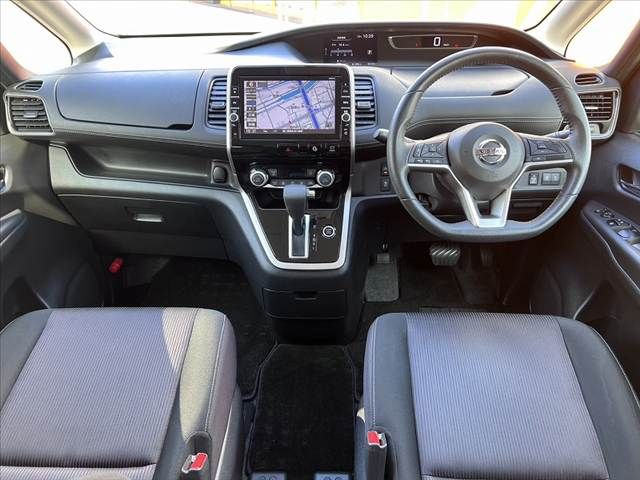 NISSAN SERENA  S-HYBRID 2017 Image 31