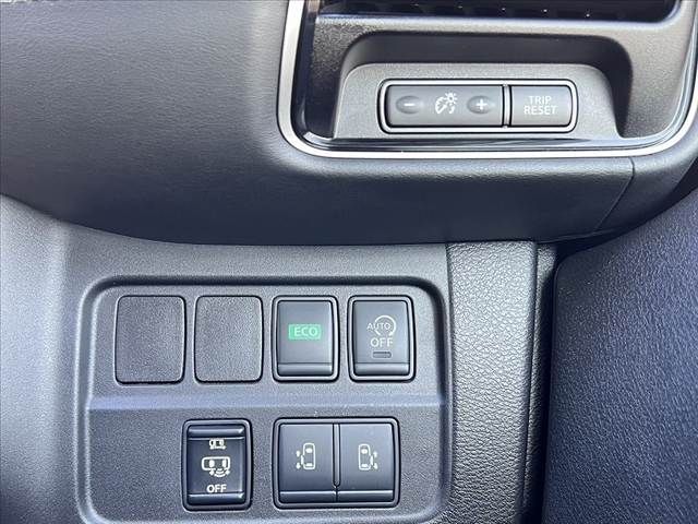 NISSAN SERENA  S-HYBRID 2017 Image 31