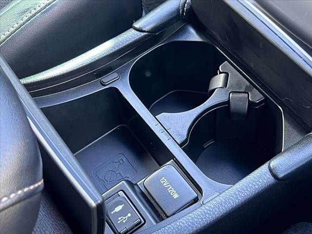 TOYOTA HARRIER 2WD 2017 Image 31