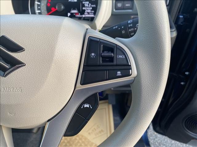 SUZUKI WAGON R SMILE 2025 Image 31