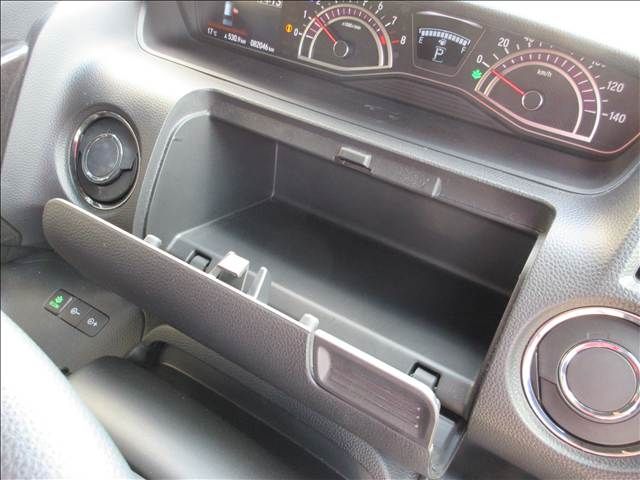 HONDA N BOX CUSTOM 2018 Image 31