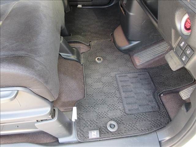 HONDA N BOX CUSTOM 2018 Image 31