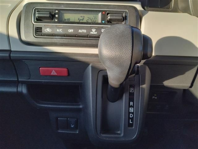 SUZUKI SPACIA 4WD 2018 Image 31