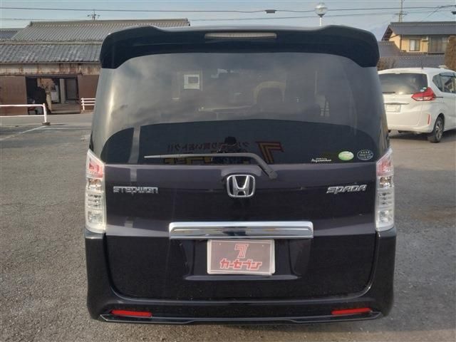 HONDA STEPWAGON SPADA 2011 Image 31
