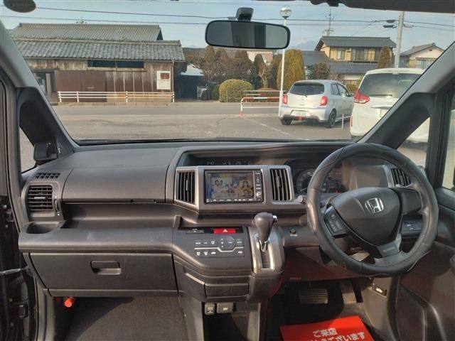 HONDA STEPWAGON SPADA 2011 Image 31