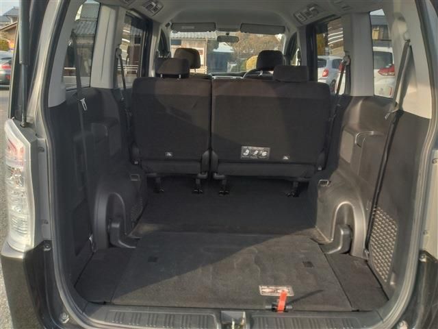 HONDA STEPWAGON SPADA 2011 Image 31