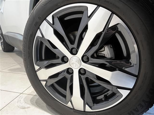 PEUGEOT 3008 2022 Image 31
