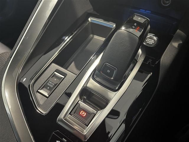 PEUGEOT 3008 2022 Image 31