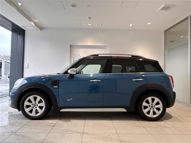 BMW MINI COOPER D CR 2017 Image 31