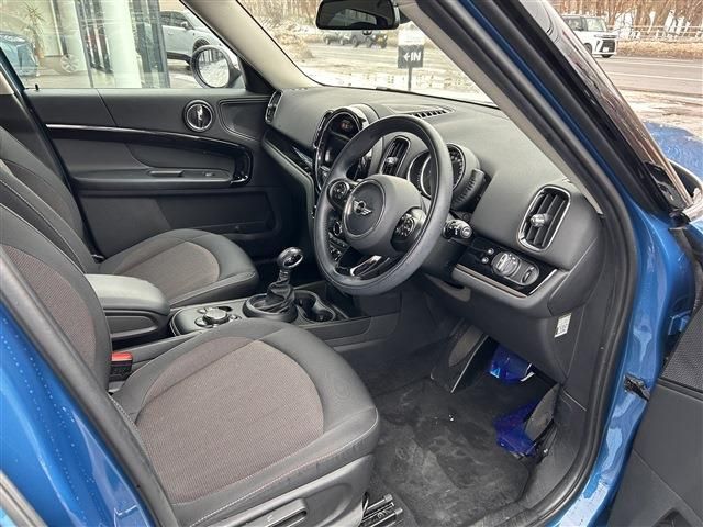 BMW MINI COOPER D CR 2017 Image 31