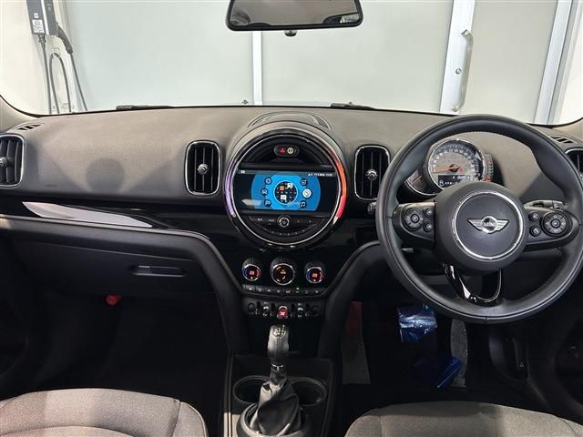 BMW MINI COOPER D CR 2017 Image 31